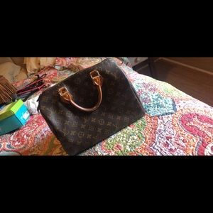 Authentic Louis Vitton purse VINTAGE!! Speedy 35